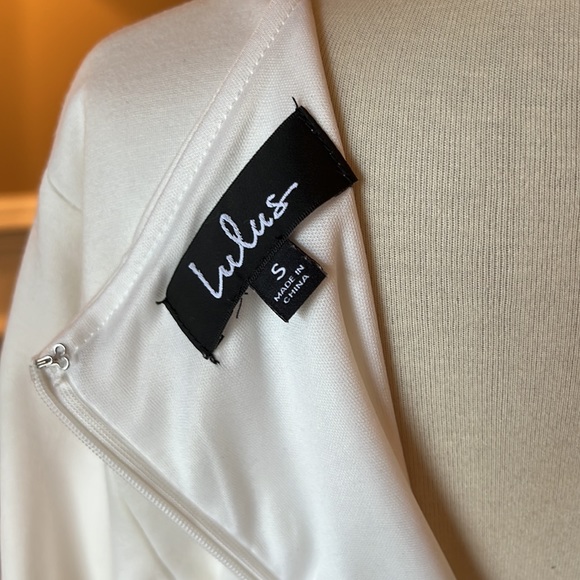 Lulus Bell Sleeve Bodycon - Picture 7 of 10